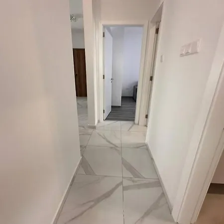 Cozy 3 Bedroom 300m From The Sea * Larnaca