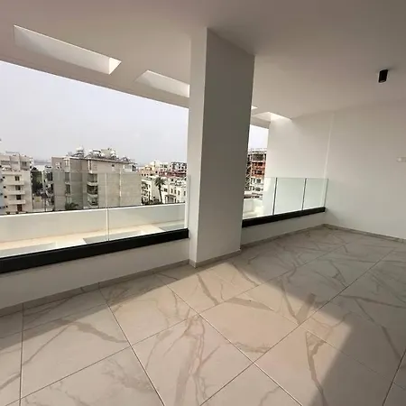 Appartamento Cozy 3 Bedroom 300m From The Sea *